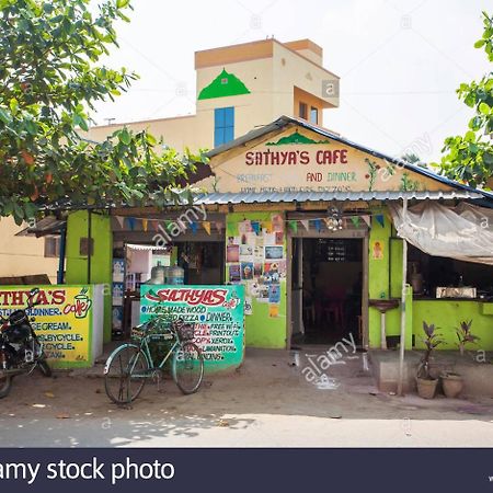 Sathya Guest House Tiruvannāmalai Esterno foto
